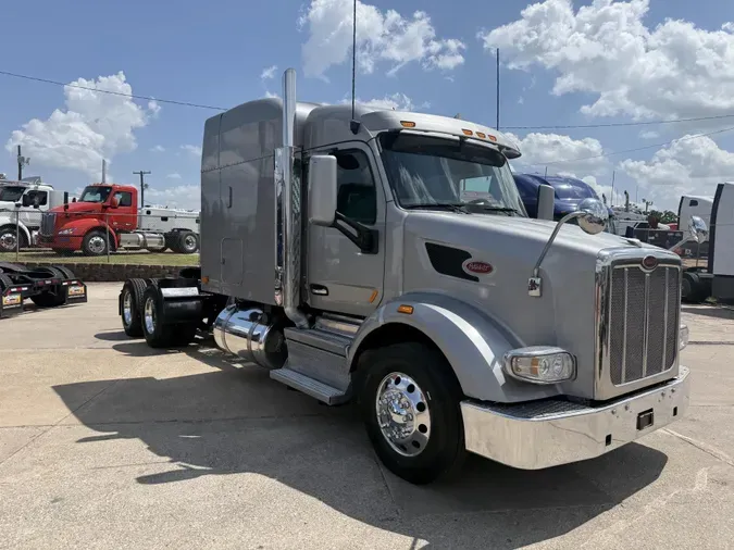 2021 Peterbilt 567