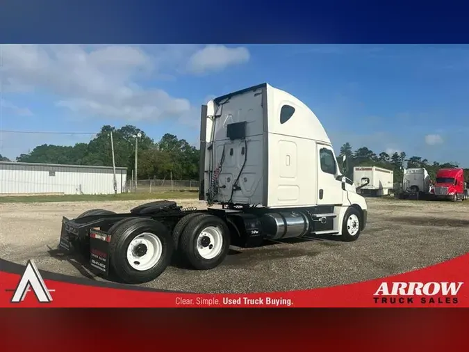 2020 FREIGHTLINER CA126