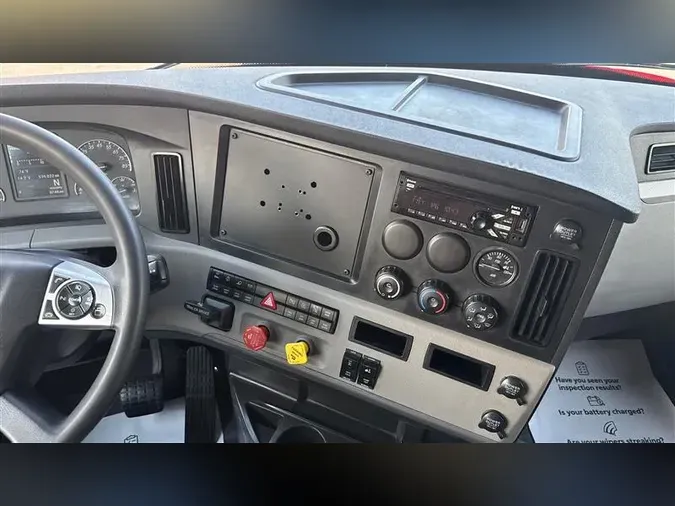 2020 FREIGHTLINER CA116
