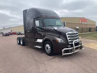 2018 Freightliner New Cascadia