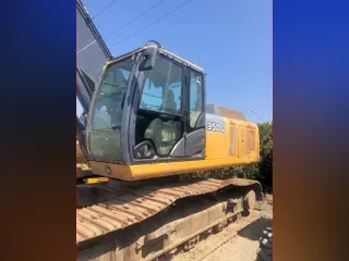 2015 Deere 350G LC