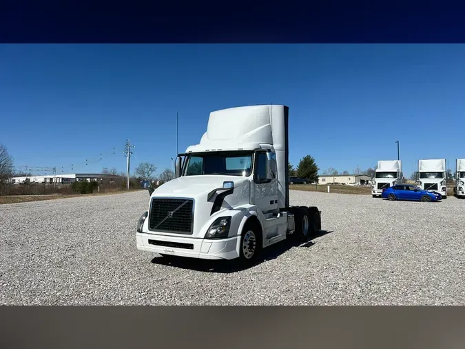 2018 Volvo VNL300