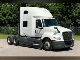 2022 INT LT625 6x4