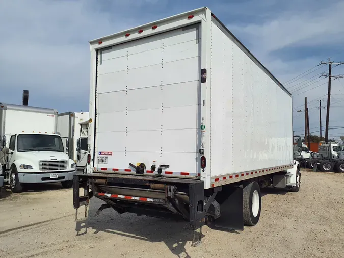 2018 FREIGHTLINER/MERCEDES M2 106