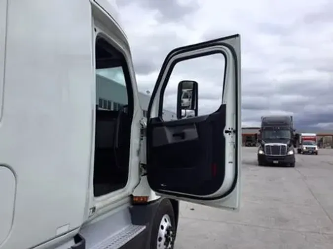 2020 Freightliner Cascadia