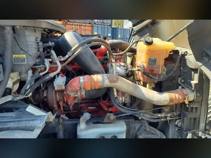 2019 NAVISTAR INTERNATIONAL LT625 SLPR CAB4e685522accb9ef07c7e6fe7a161952e
