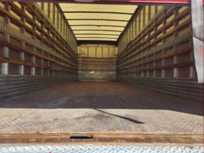 2019 FREIGHTLINER/MERCEDES M2 106