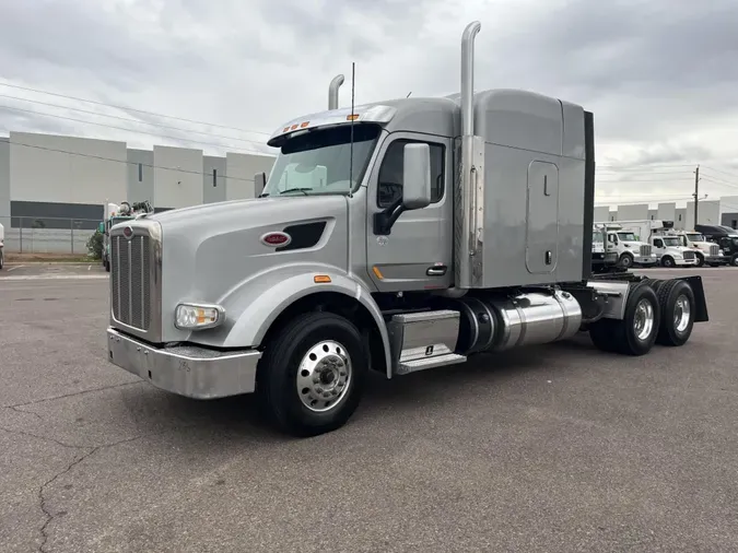 2021 Peterbilt 567