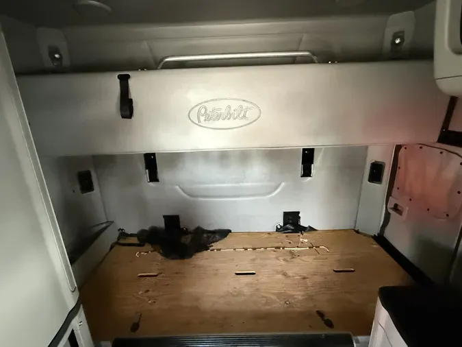 2023 Peterbilt 579