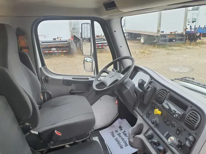 2020 FREIGHTLINER/MERCEDES M2 1064e701988fdf1b54227d7208357f61ccb