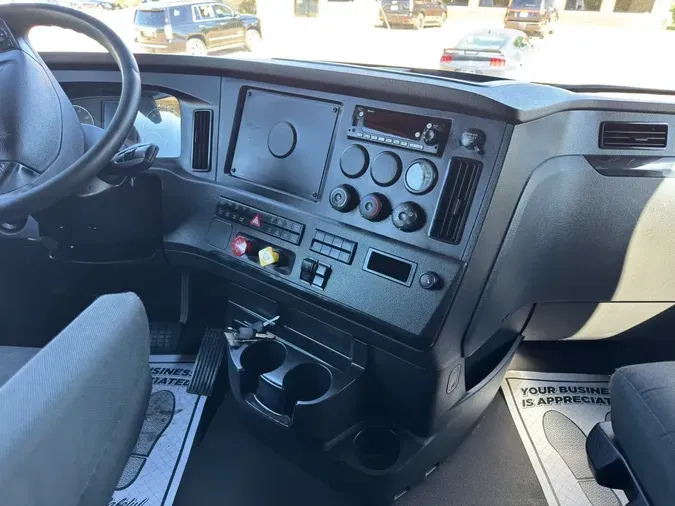 2023 FREIGHTLINER Cascadia 126