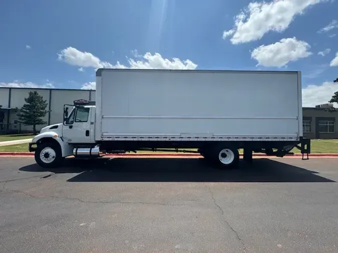 2018 INTERNATIONAL 4300