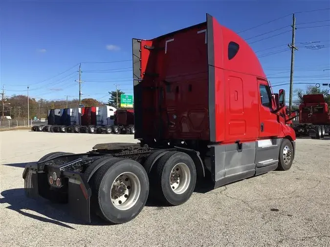 2021 FREIGHTLINER CASCADIA