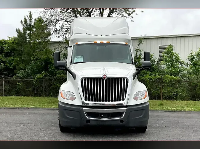 2022 INT LT625 6x4