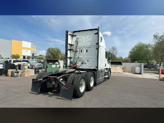 2021 Freightliner Cascadia 1264e7b94522d8f2e3239562e7b5802fdf1