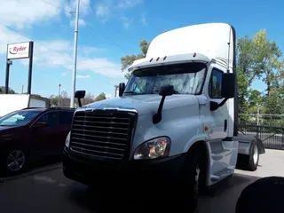 2019 FREIGHTLINER/MERCEDES CASCADIA 125