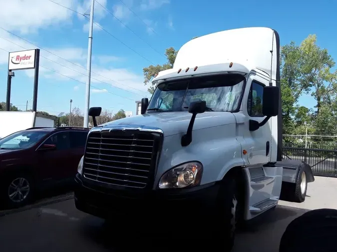 2019 FREIGHTLINER/MERCEDES CASCADIA 1254e7cafd56ac53060c07edae31bcb4ac3