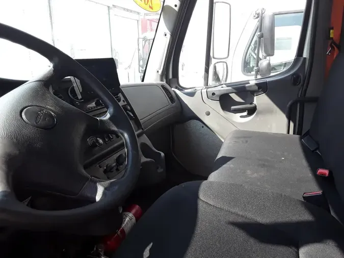 2019 FREIGHTLINER M2 1064e7cdd943944850061683c832bfc8ebd