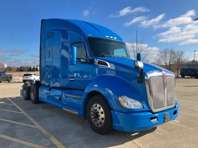 2022 Kenworth T680