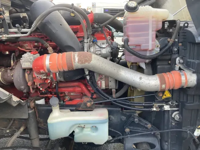 2019 NAVISTAR INTERNATIONAL LT625 DAYCAB T/A