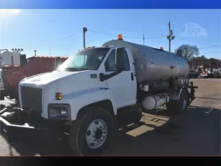 2003 CHEVROLET KODIAK C7500