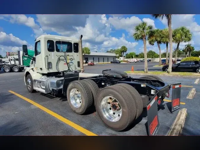 2020 Peterbilt 579