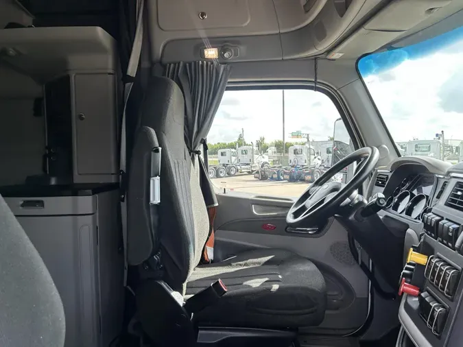 2021 Peterbilt 579
