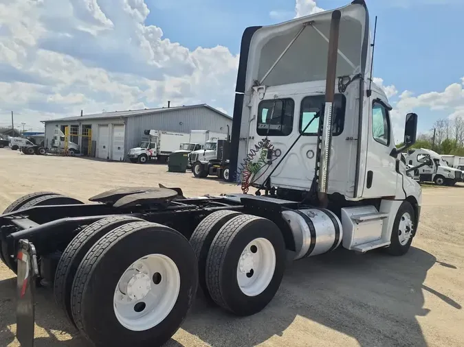 2019 FREIGHTLINER/MERCEDES NEW CASCADIA PX12664