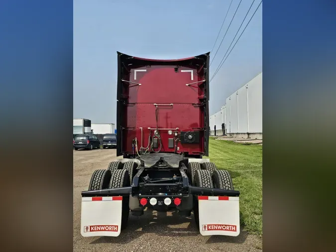 2023 Kenworth T680