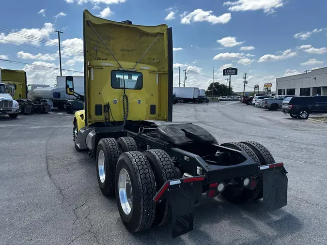2021 Peterbilt 579