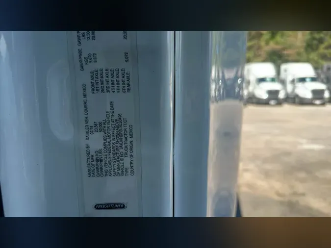 2020 Freightliner Cascadia 126