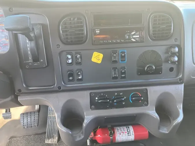 2019 FREIGHTLINER/MERCEDES M2 1064e91eda5ba662609b9ab1f3e7a453dea