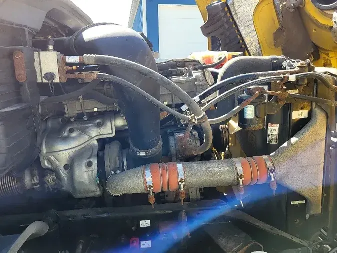 2018 FREIGHTLINER X12564ST