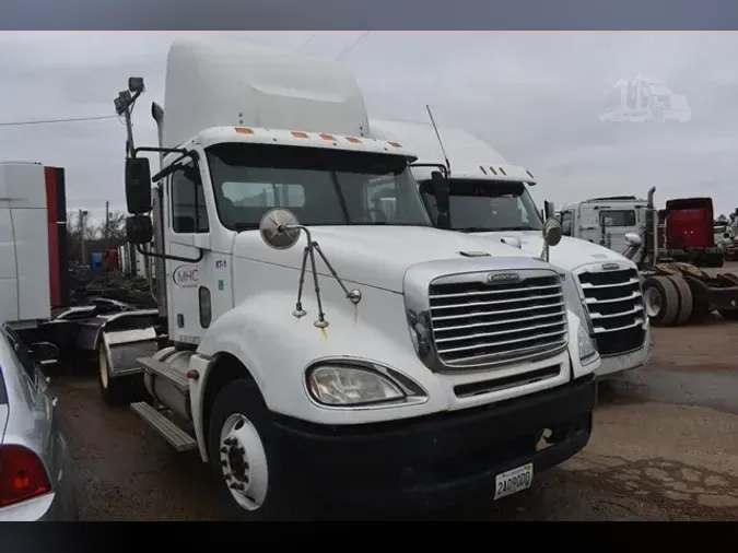 2006 FREIGHTLINER COLUMBIA 120