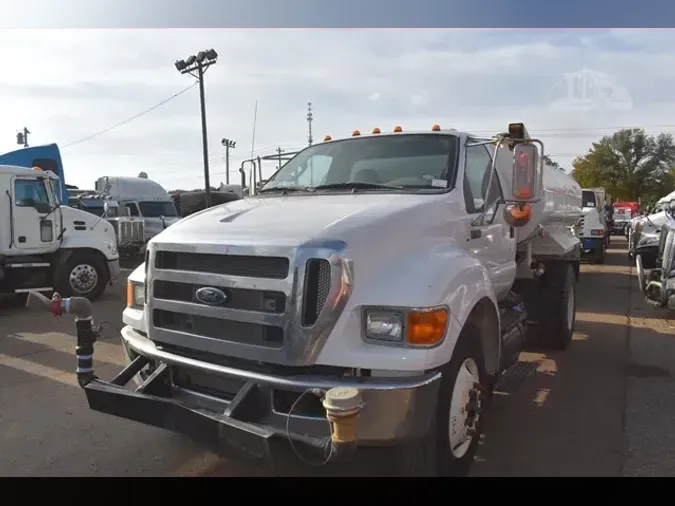 2013 FORD F750