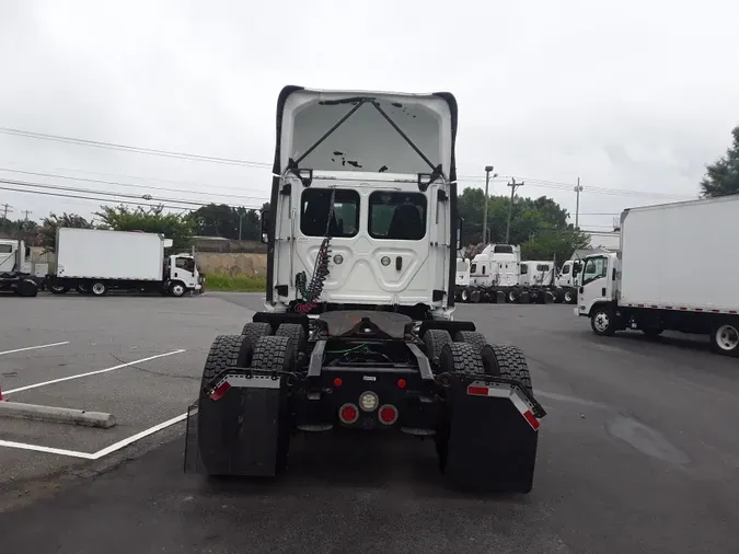 2018 FREIGHTLINER/MERCEDES CASCADIA 125