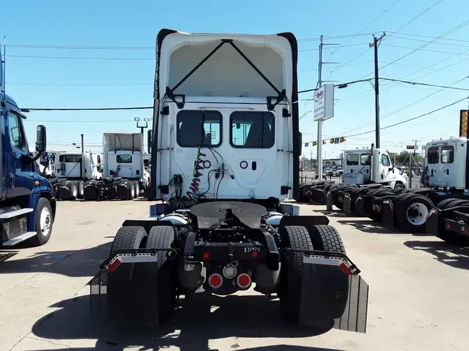 2019 FREIGHTLINER/MERCEDES CASCADIA 125
