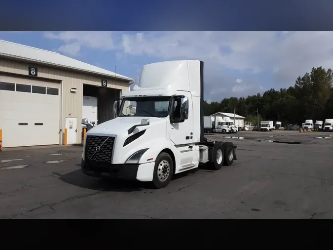 2018 Volvo VNL300