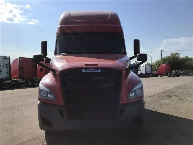 2020 FREIGHTLINER CASCADIA