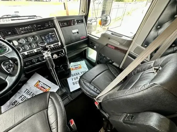 2022 Kenworth W900L