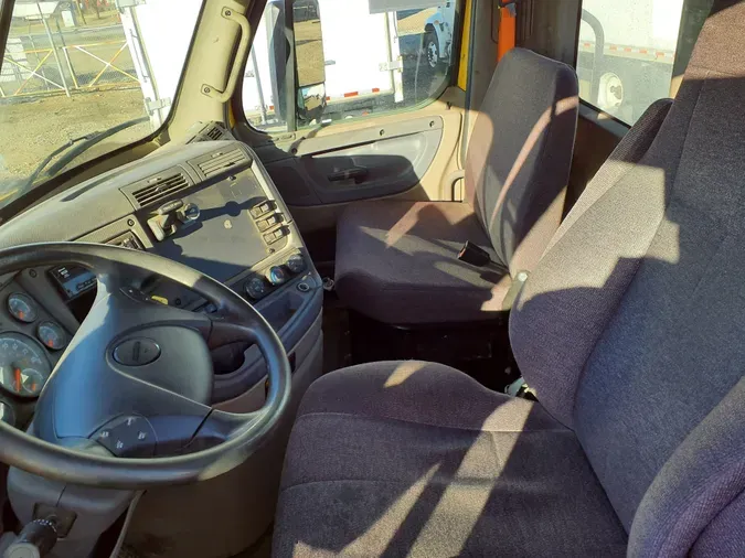 2018 FREIGHTLINER/MERCEDES CASCADIA 113