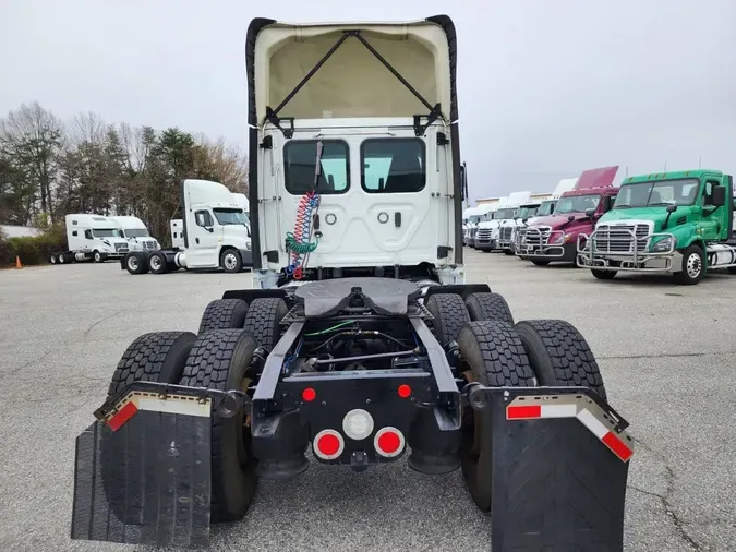 2018 FREIGHTLINER/MERCEDES CASCADIA 125