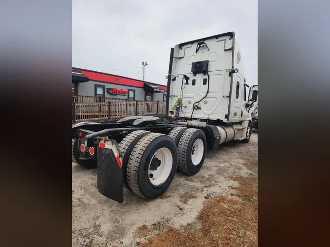 2017 FREIGHTLINER/MERCEDES CASCADIA 125