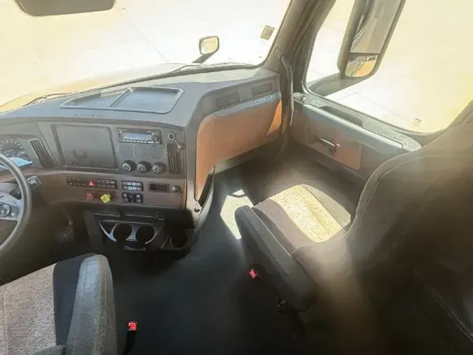 2022 Freightliner New Cascadia 126