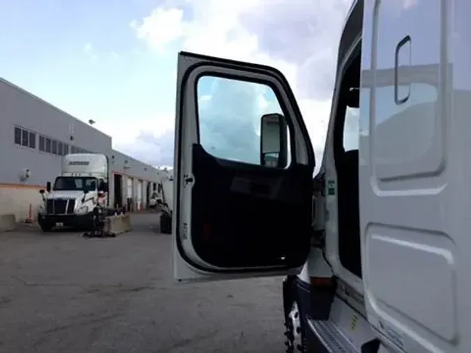 2019 Freightliner Cascadia