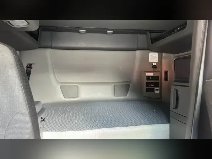 2022 International LT