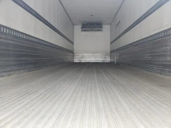 2015 HINO 338 Reefer