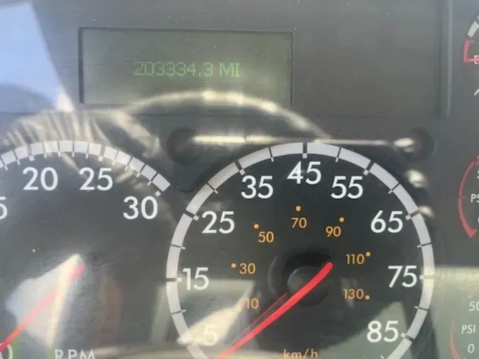 2018 FREIGHTLINER M2 106