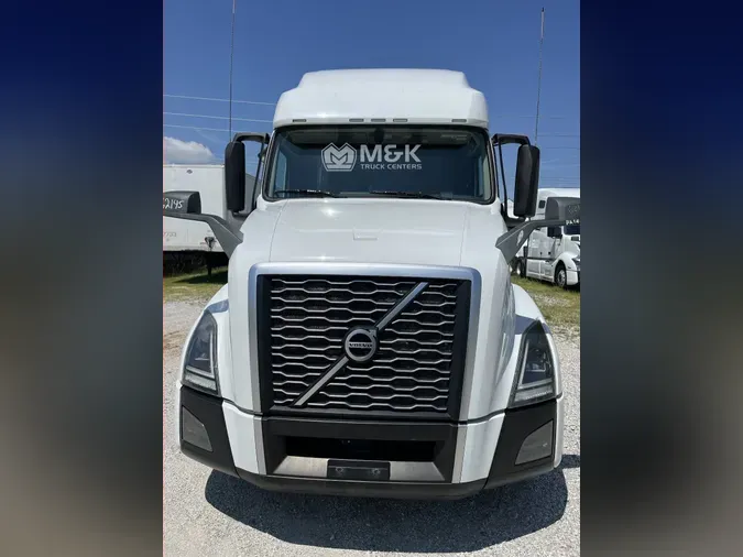 2020 VOLVO VNL64T760