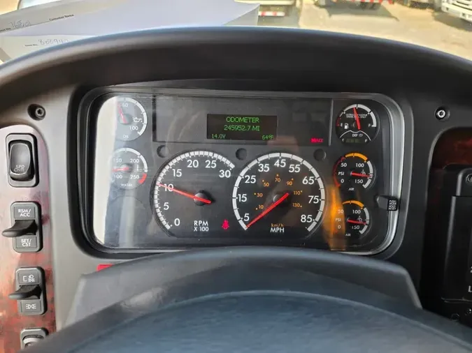 2018 FREIGHTLINER/MERCEDES M2 106